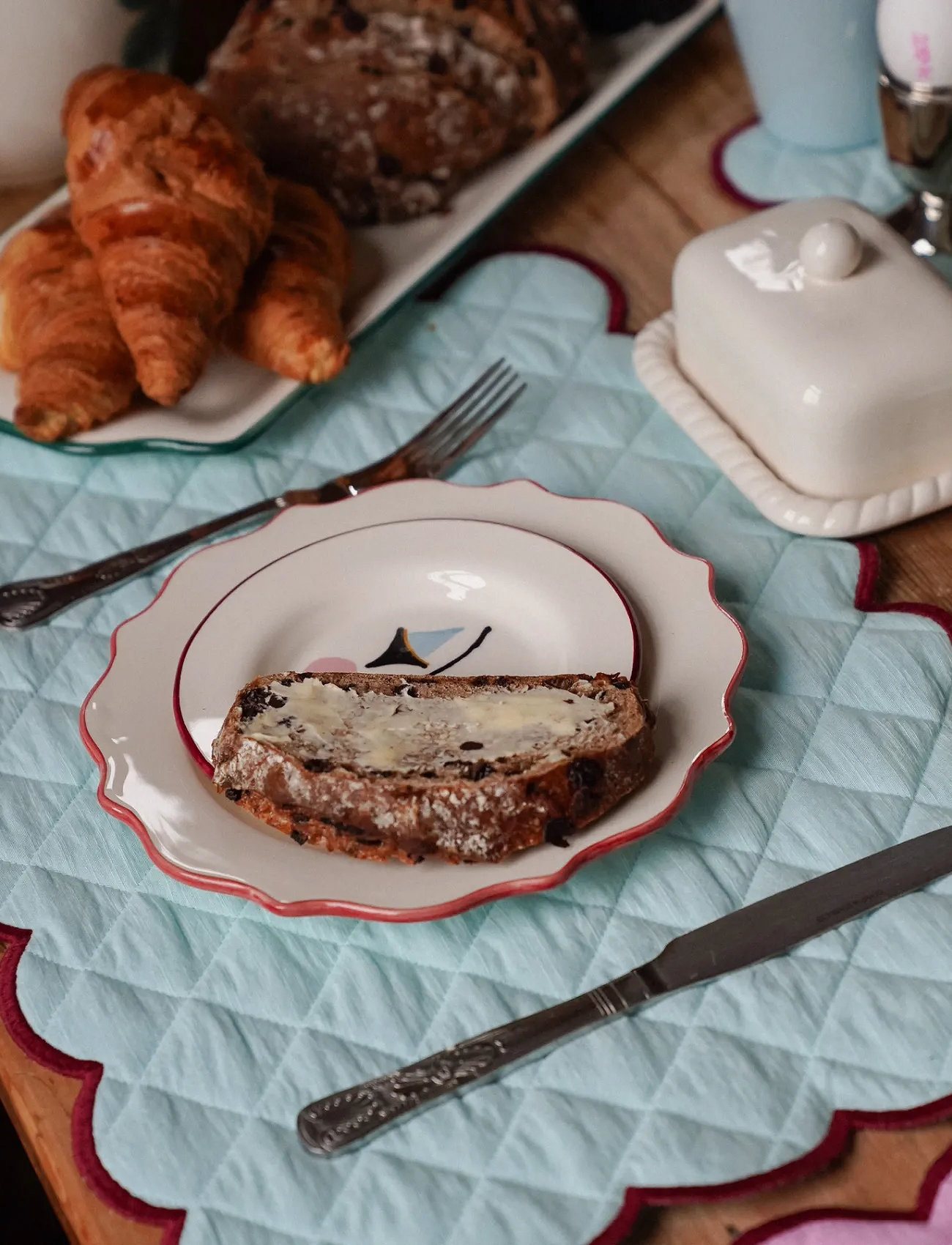 Anna + Nina Frosty Scalloped Placemat, 31X48.5 cm, Blue, Tableware > Placemats, Unisex