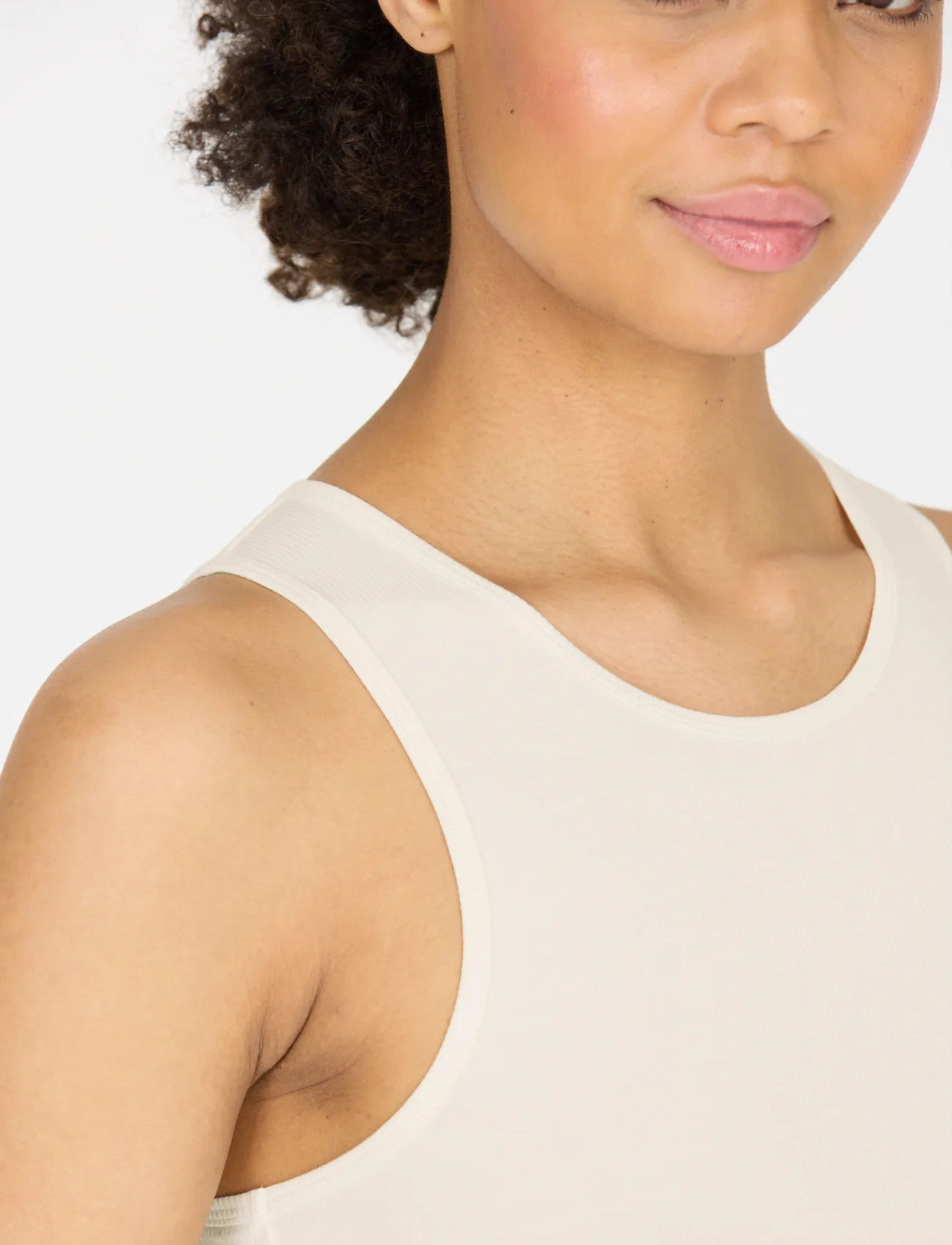 Athlecia Tinashe W Halterneck Rib Top, 36, Cream, Sports Overdele & T-shirts > Sport Tank Overdele, Dame