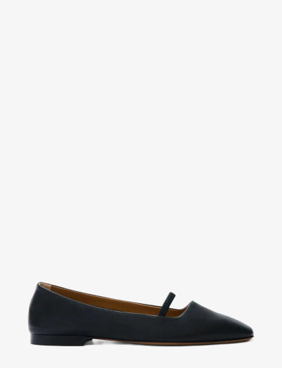 Loria Black Nappa