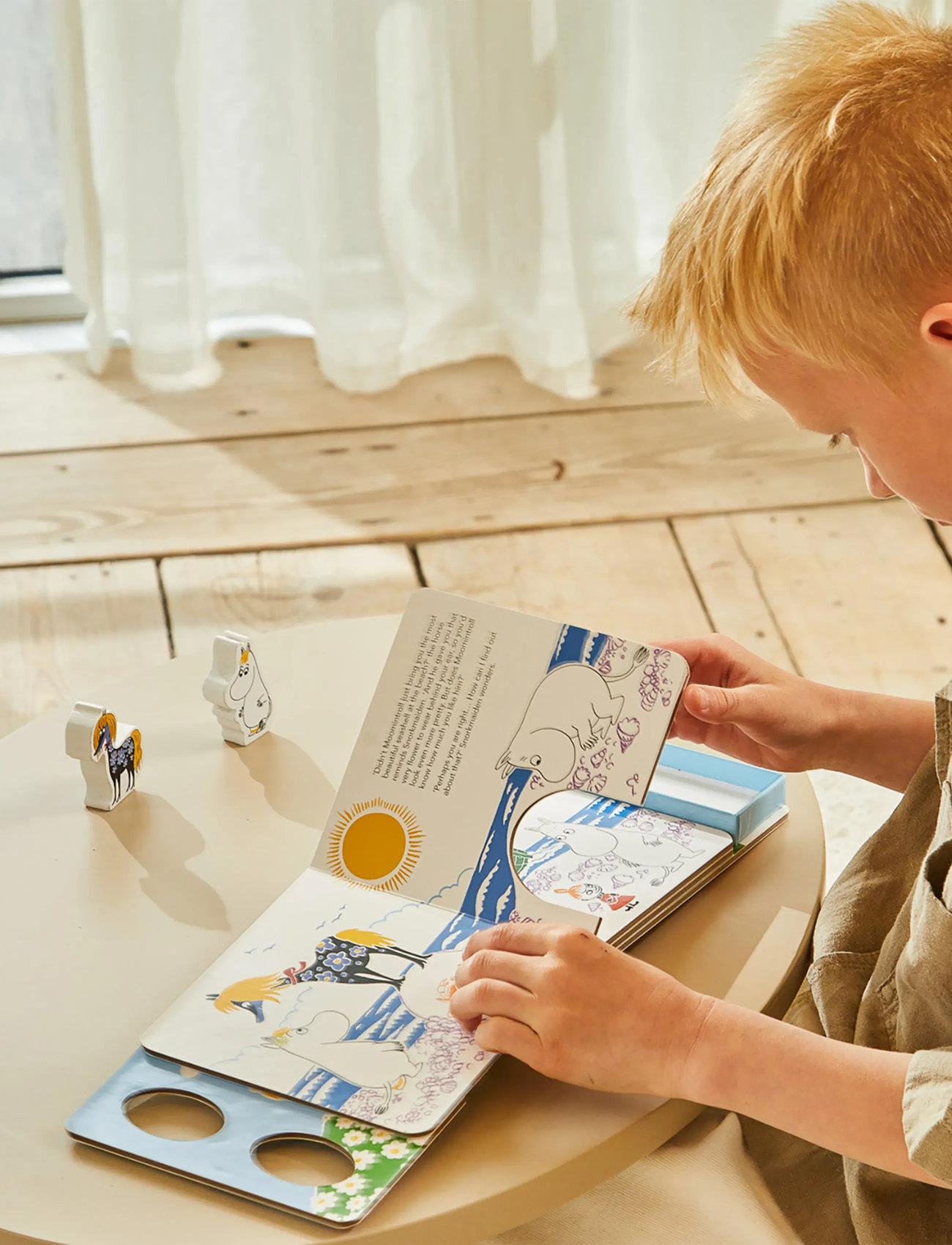 MUMIN Moomin And Friends Book - I Like Him (Eng), One Size, Multi/patterned, Babybøger > Historiebøger, Børn