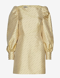 AIDY - PRALINE FUDGE STICK