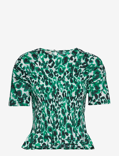 MYNOWA - blouses met korte mouwen - floating flower green