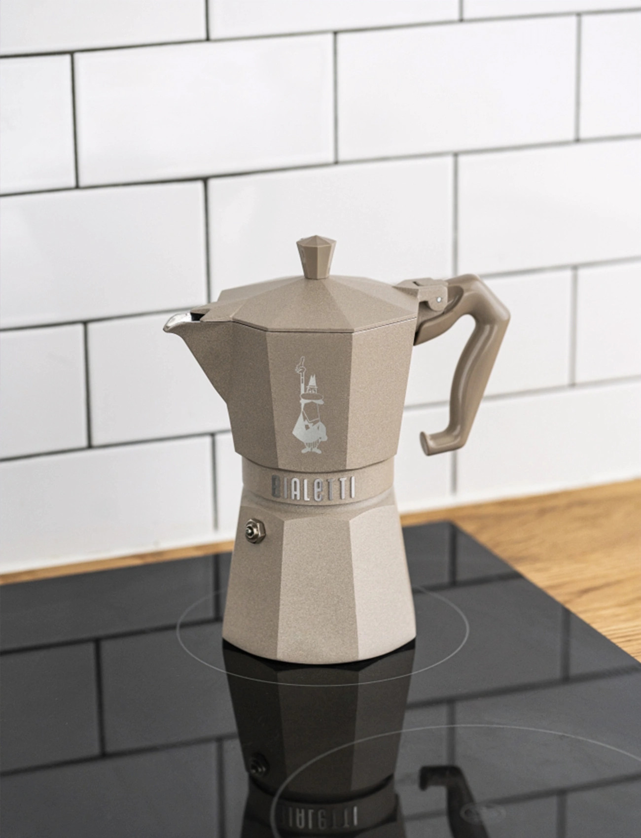 Bialetti Kettle 6 Cup Moka Exclusive Induction Desert Bialetti , 270ml/6CUPS, Beige, Kaffemaskiner > Mokkakander, Unisex