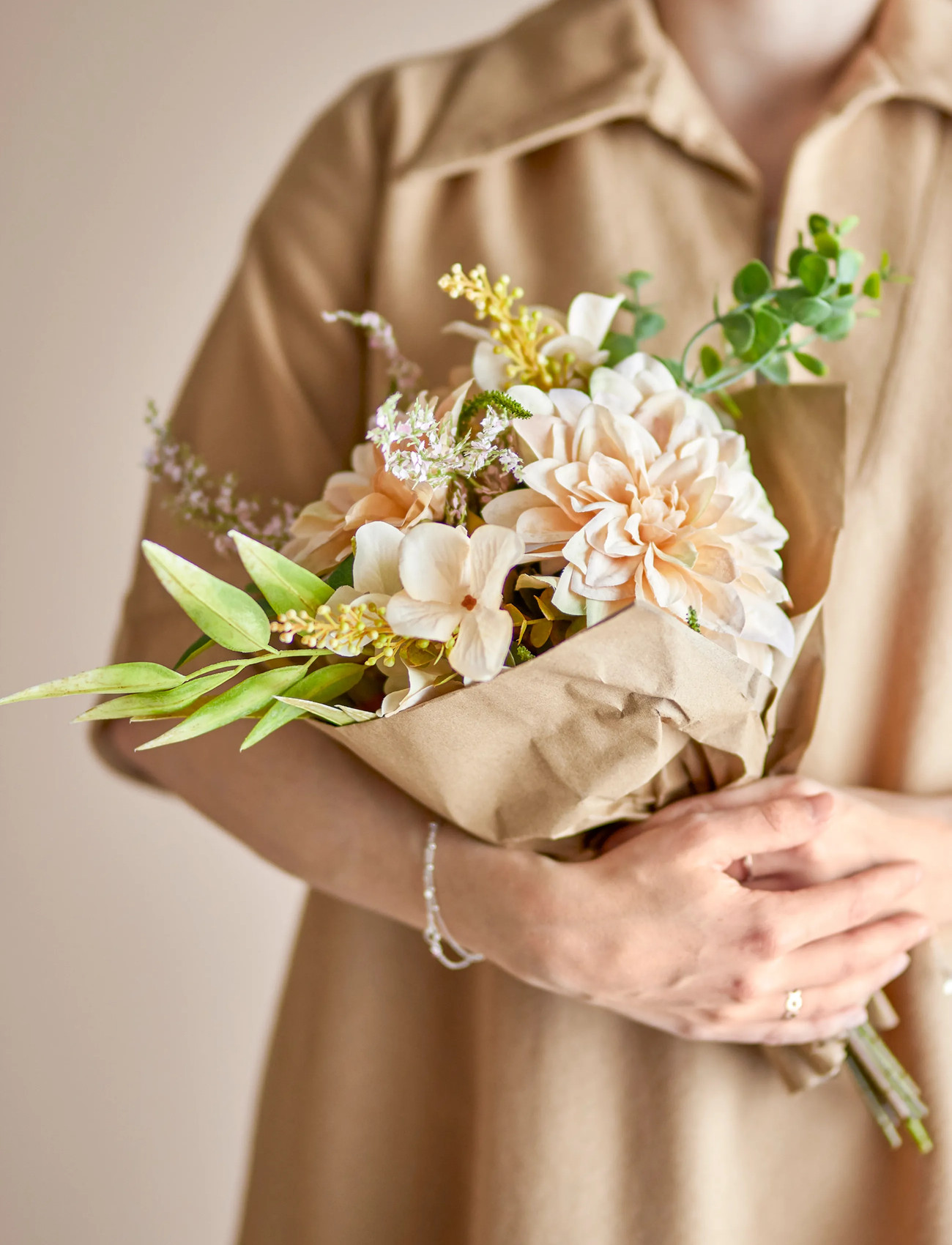Bloomingville Glow Bouquet, H46 cm, Cream, Decoration > Dried & Fake Flowers, Unisex