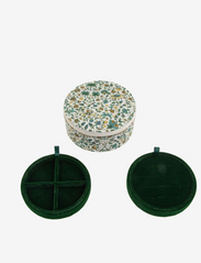 Jewelry box round made with Liberty Imran