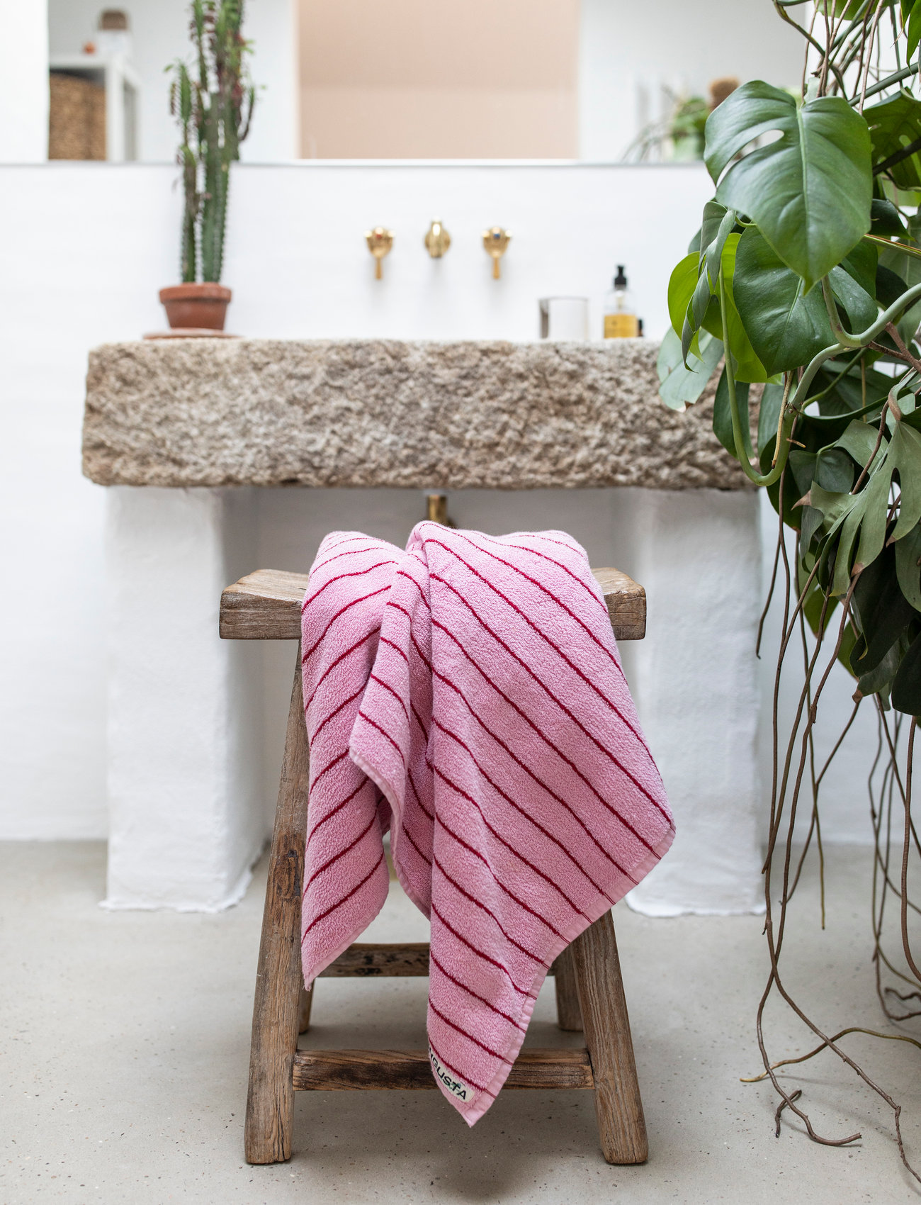 Bongusta Naram Hand Towel, 80X50 cm, Pink, Håndklæder & Badehåndklæder > Gæstehåndklæder, Unisex