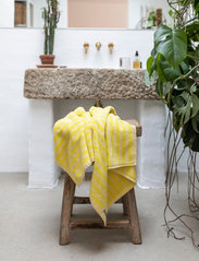 Bongusta - Naram bath towel - bath towels - pristine and neon yellow - 1