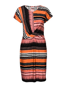 Brandtex | Kjoler | Stort utvalg av de seneste nyhetene Dress light Woven (Dune) (559.97 kr) Brandtex |