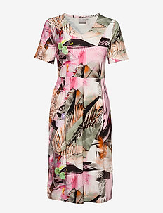 Brandtex | Kjoler | Stort utvalg av de seneste nyhetene Dress light Woven (Dune) (559.97 kr) Brandtex |