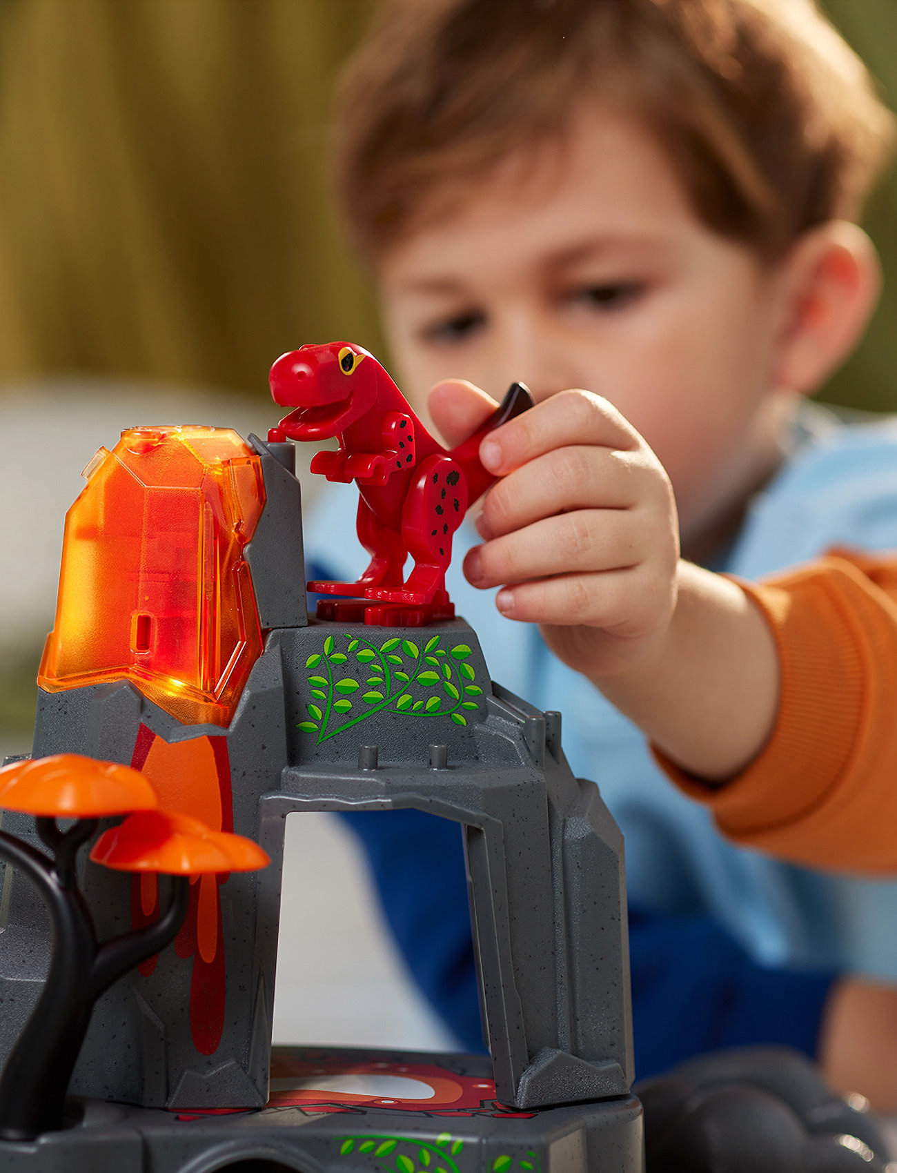 BRIO Aktiv Vulkan Med Dinosaurer, One Size, Multi/patterned, Legetøjskøretøjer > Togtilbehør, Børn
