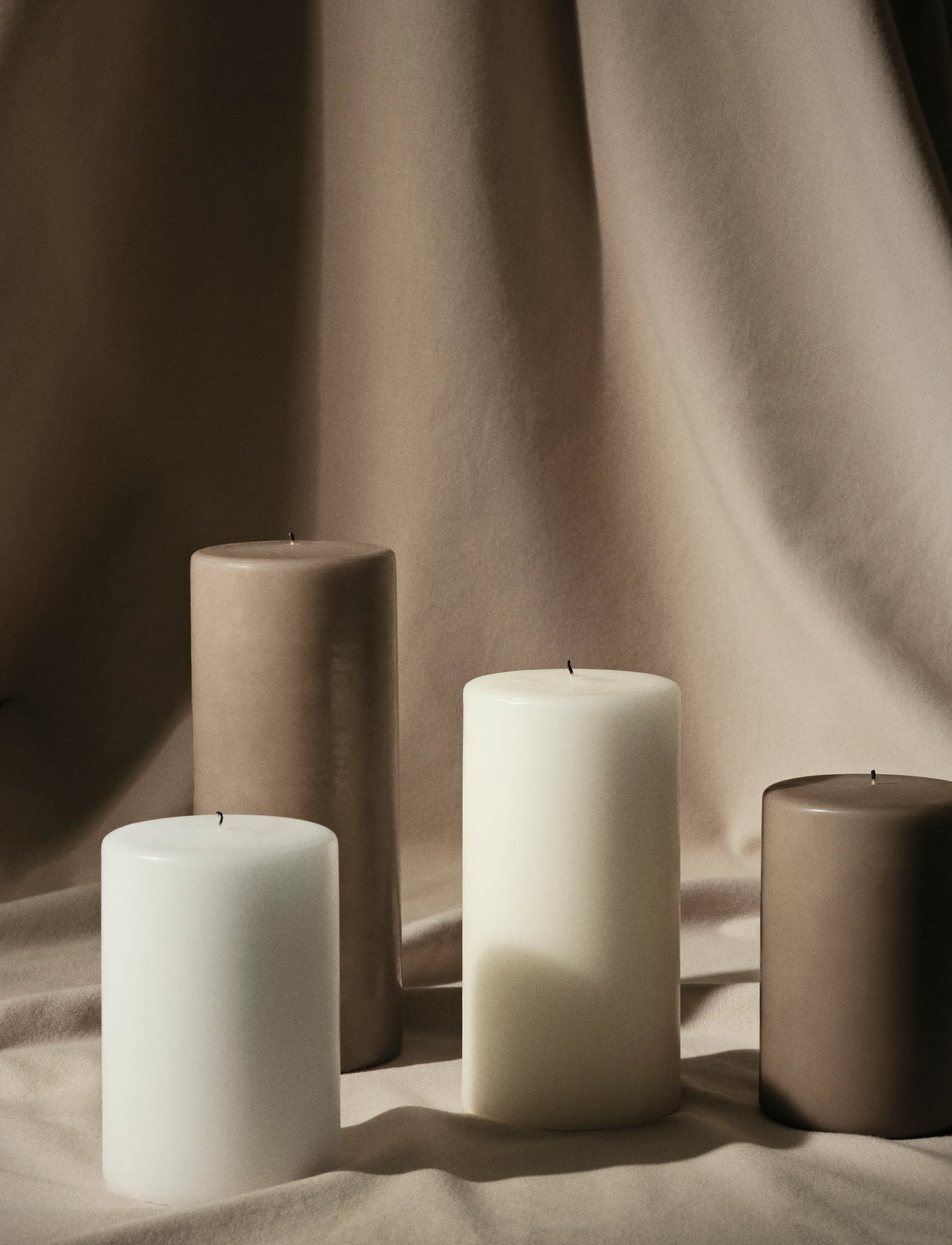 Broste Copenhagen Church Pillar Candle, Ø 10 cm, White, Stearinlys > Bloklys, Unisex