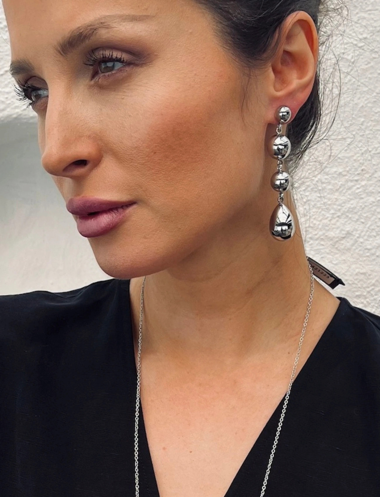 Bud to rose Long Drop Earring Silver, One Size, Silver, Earrings > Statement Earrings, Dame