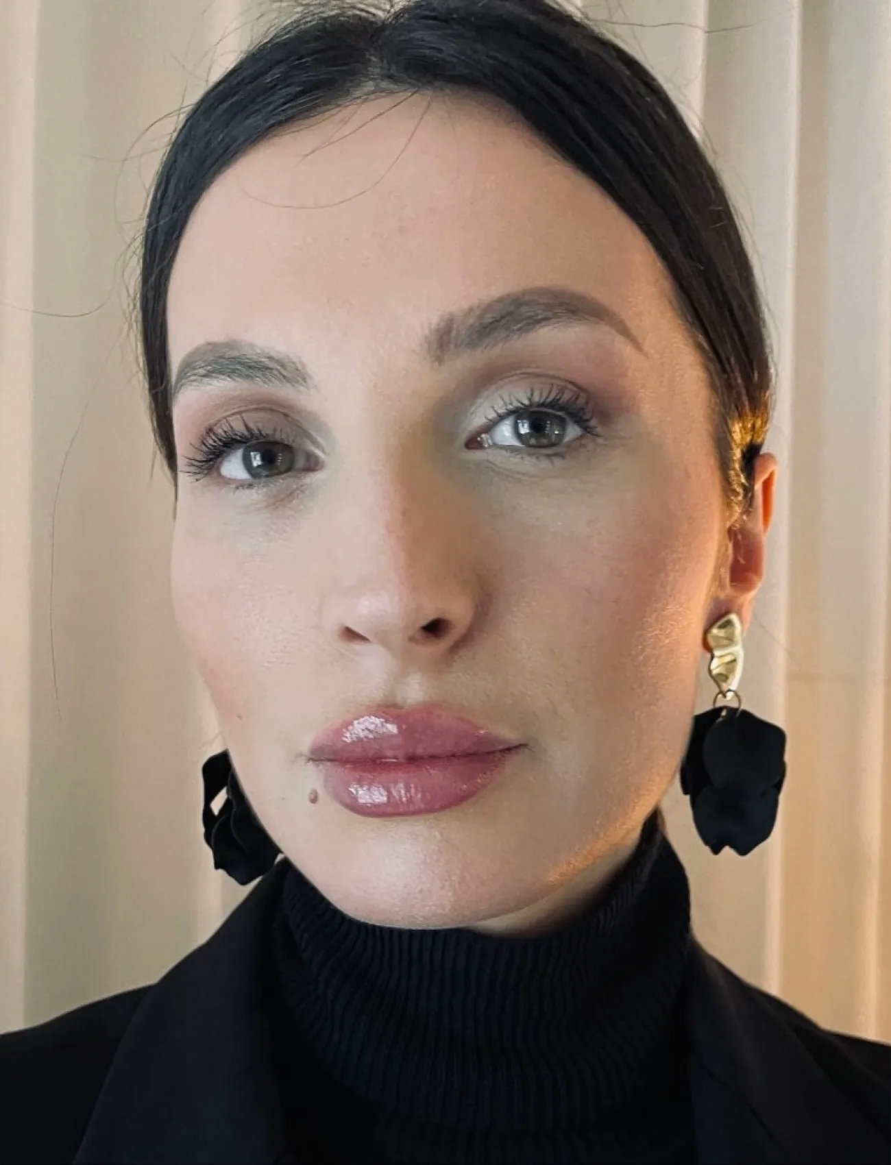 Bud to rose Paloma Earring Black/Gold, One Size, Gold, Øreringe > Øreringe Med Vedhæng, Dame