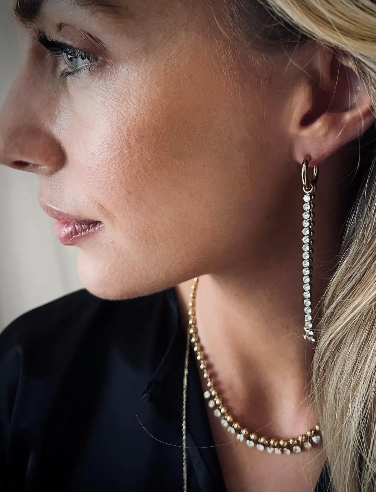 Bud to rose Ice Bead Fringe Earring Gold, One Size, Gold, Earrings > Statement Earrings, Dame