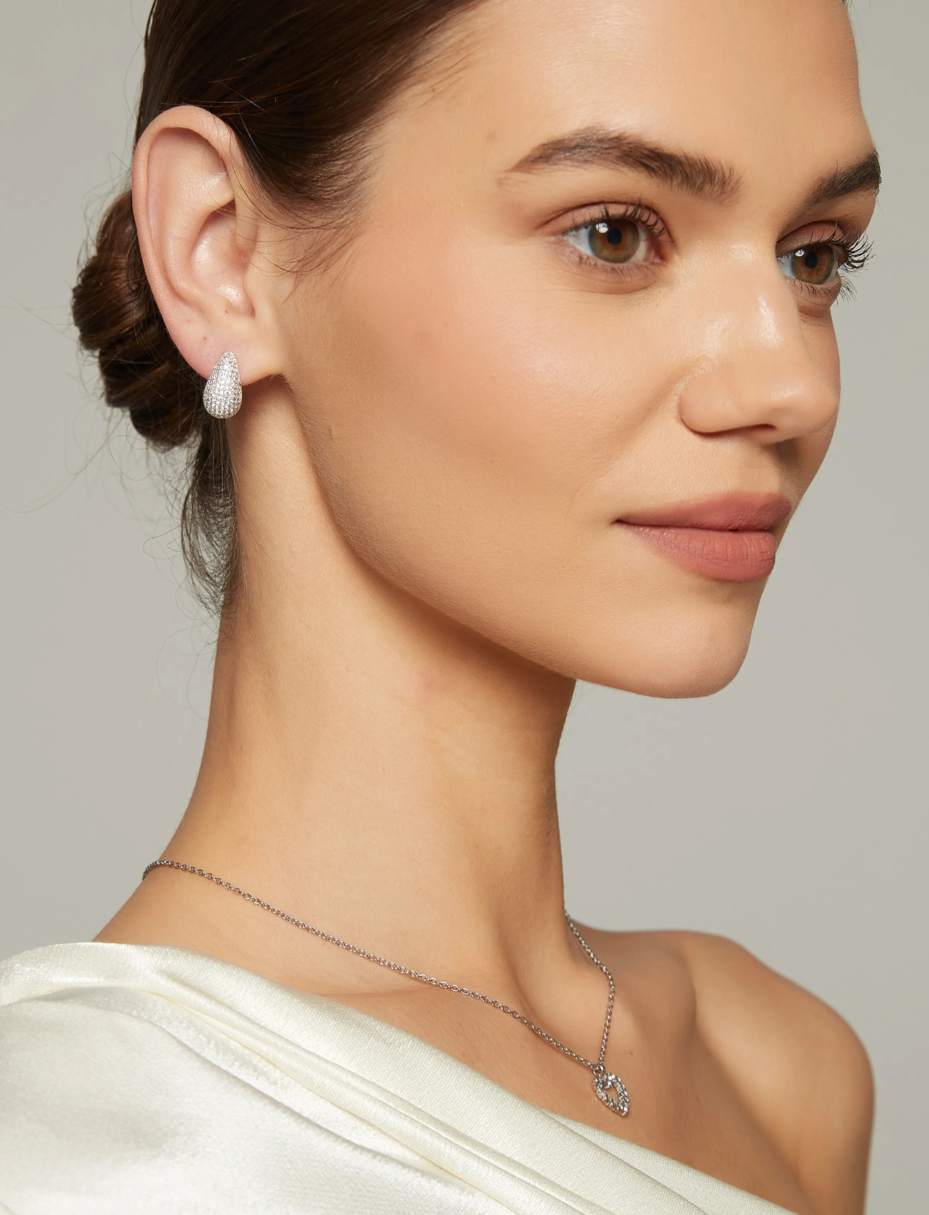 By Jolima Corinne Crystal Small Earring, One Size, Silver, Øreringe > Ørestikker, Dame