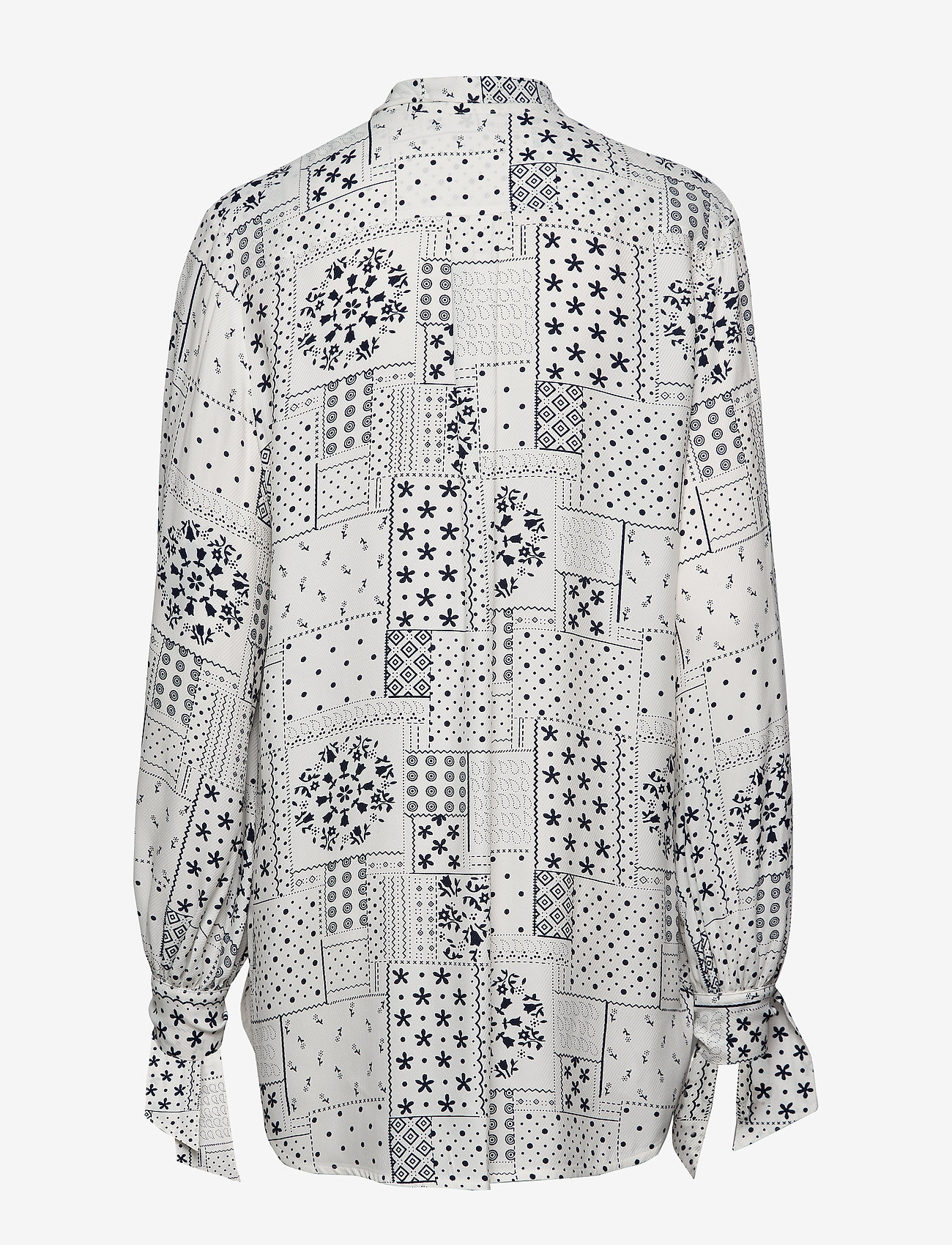 Camuto (Soft White) (1869.45 kr) By Malene Birger Gray Skjorte | By Malene Birger | Skjorter & bluser | Miinto.no