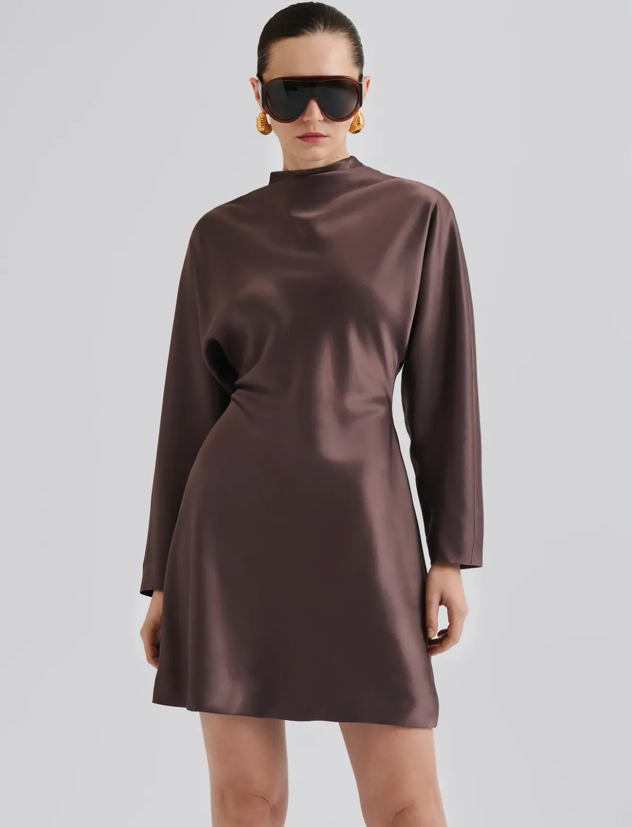 Malina Zora Barrel Long Sleeve Mini Dress, 44, Brown, Kjoler > Kort Kjole, Dame