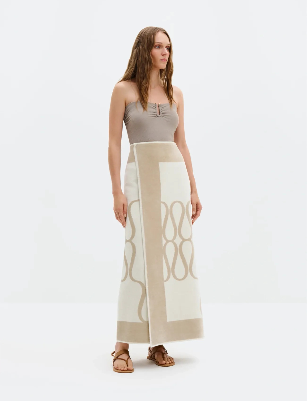 Malina Monogram Jacquard Beach Towel, One Size, Cream, Håndklæder & Badehåndklæder > Strandhåndklæder, Unisex