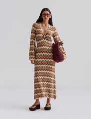 hannah様 Wiązana bluzka w stylu boho | Quiosque.pl