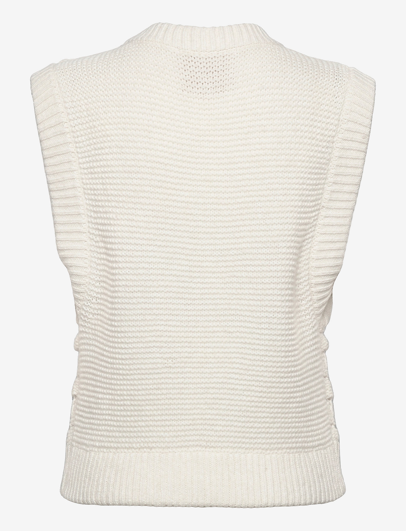 white knitted vest