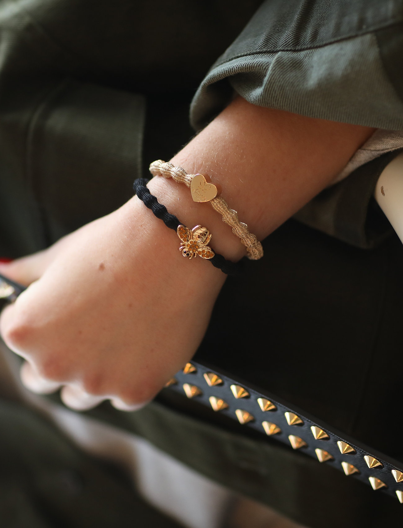 Byeloise Bling Bee Black Gold Heart Metallic Gold Haraccessoarer Boozt Com