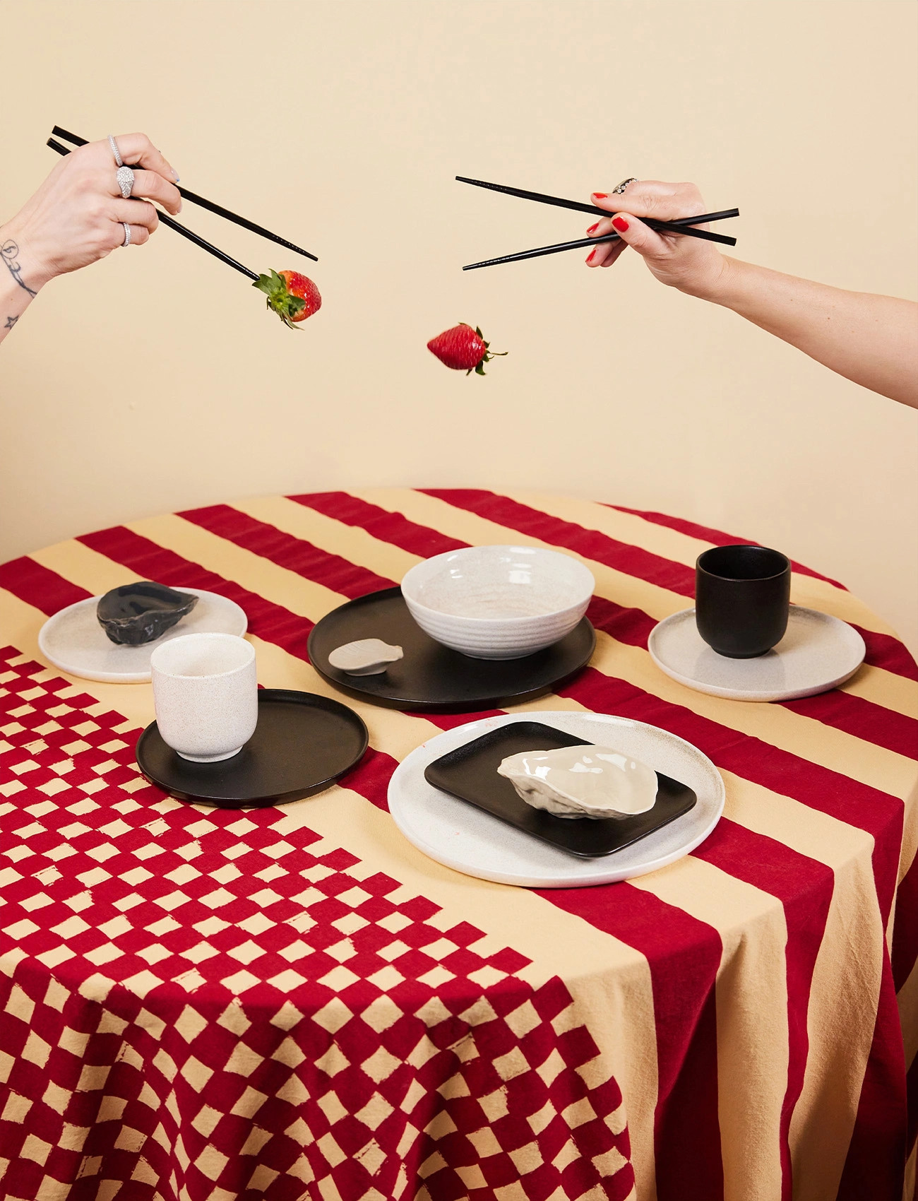 Byon Chopstick Holder Fumiko 4Pcs/Set, One Size, Beige, Bestik > Spisepinde, Unisex
