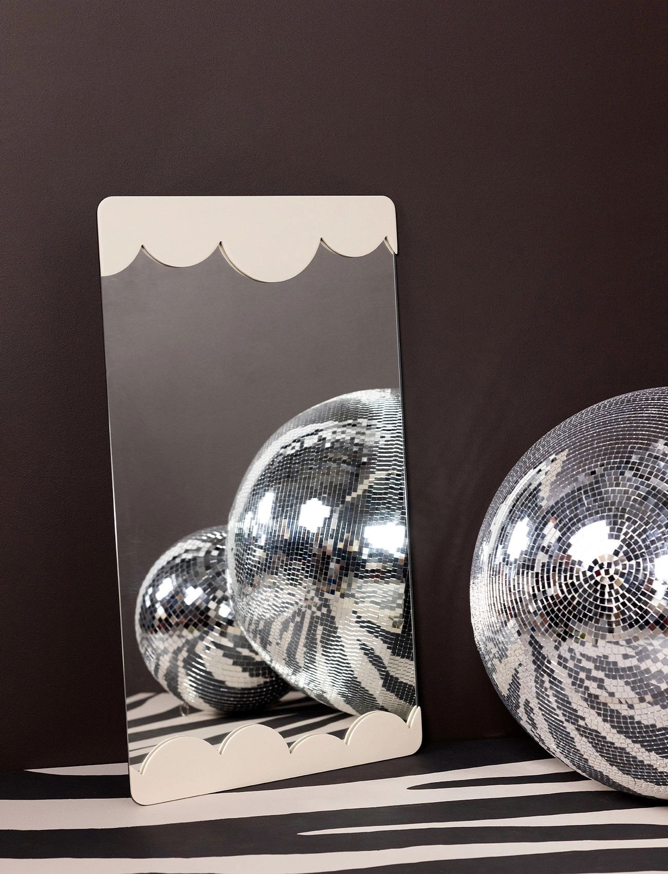 Byon Mirror Bubbly S, One Size, White, Spejle > Gulvspejle, Unisex