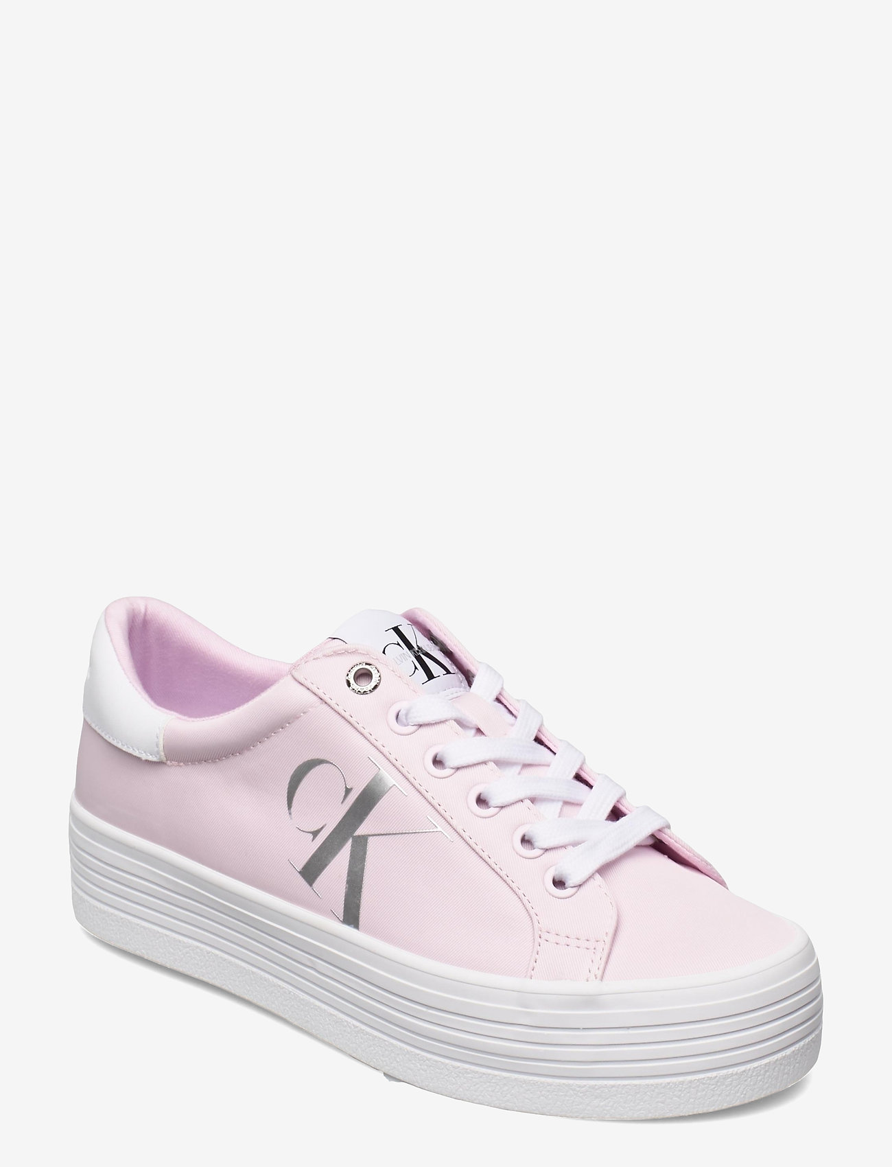 vulcanized flatform laceup