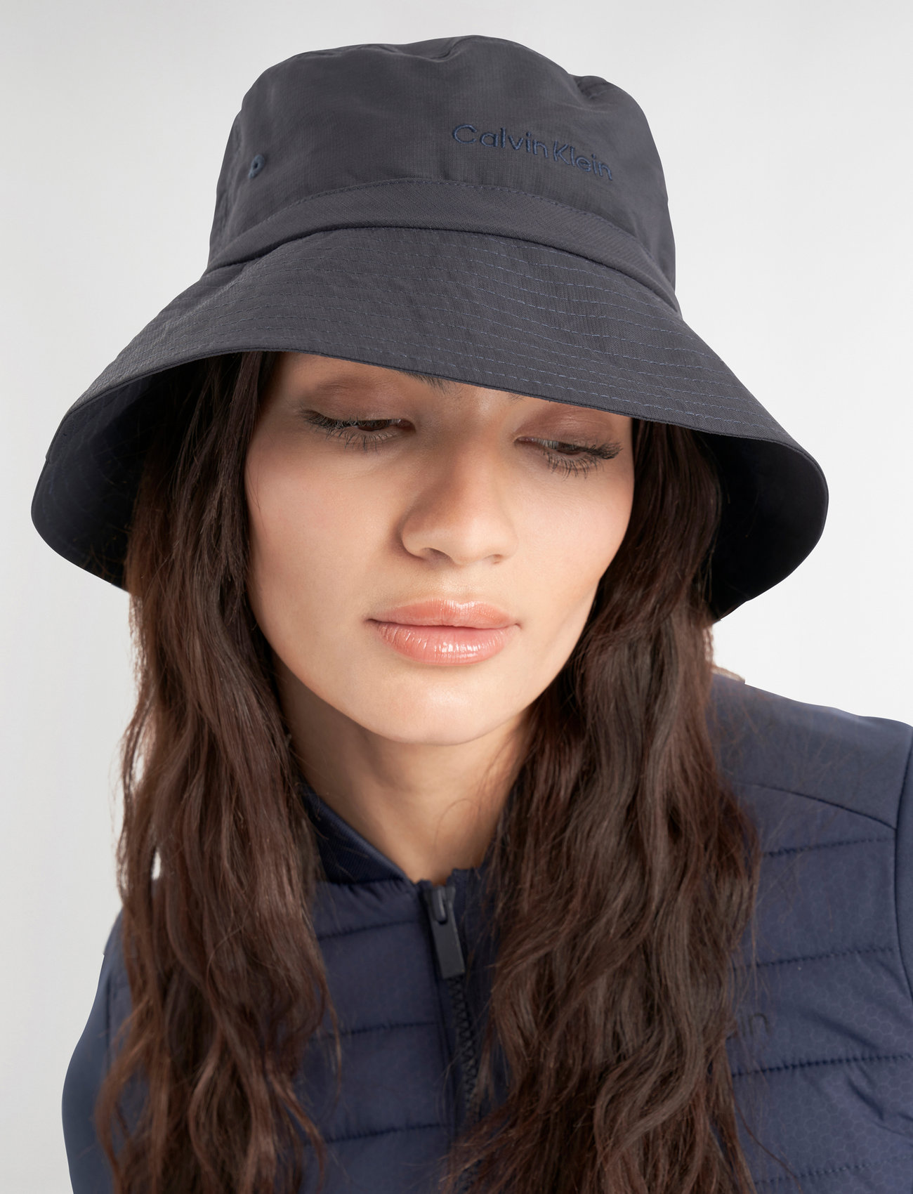 Calvin Klein Golf Royce Bucket Hat, One Size, Navy, Sport Accessories > Sport Hats, Dame