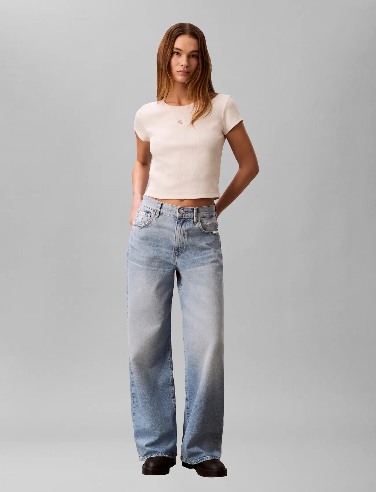 Calvin Klein Jeans A- Woven Label 2X2 Rib Baby Tee, XL, Cream, T-Shirts & Toppe > Kortærmede, Dame