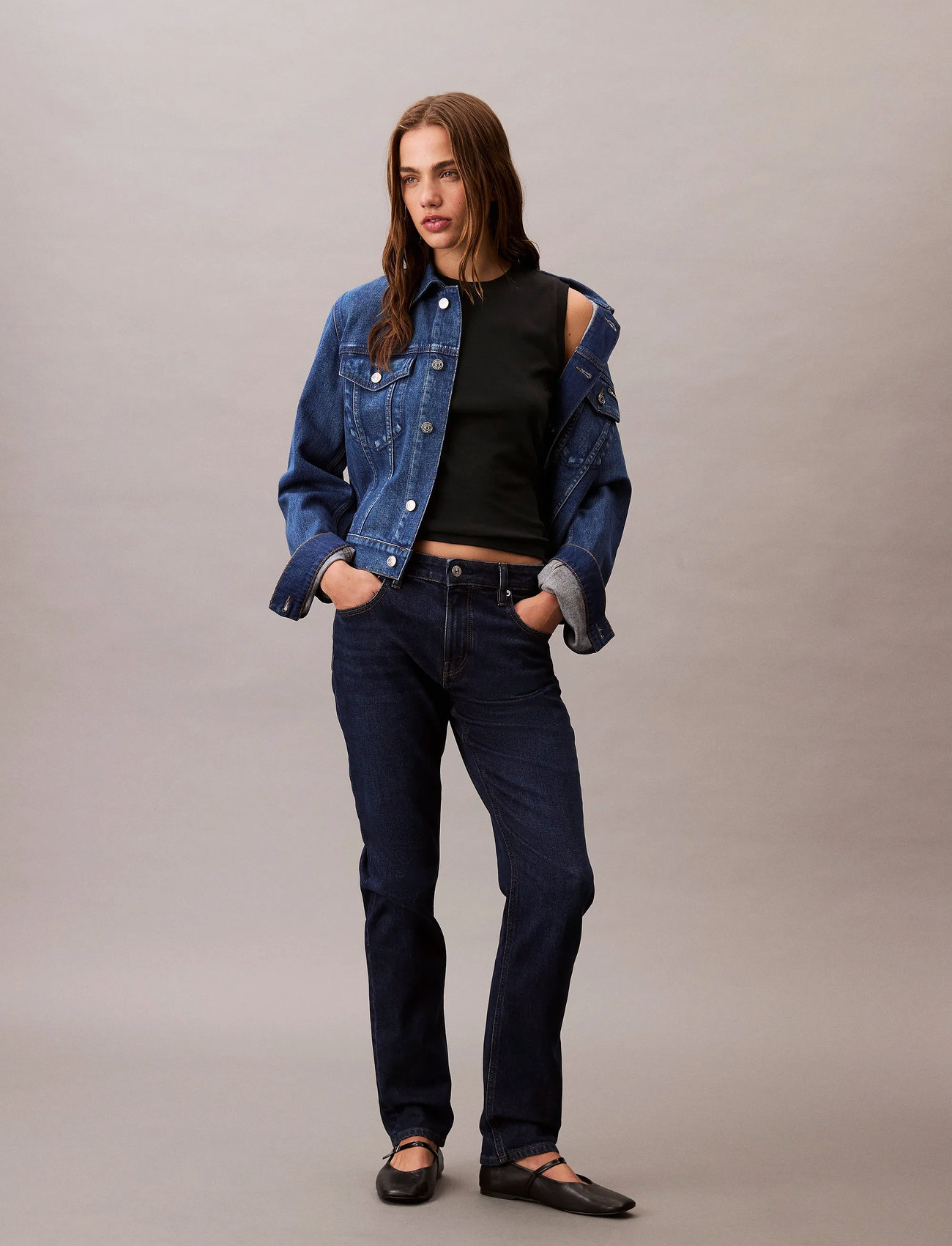 Calvin Klein Jeans Mid Rise Slim Blue Orbit, 27, Blue, Jeans > Smalle, Dame