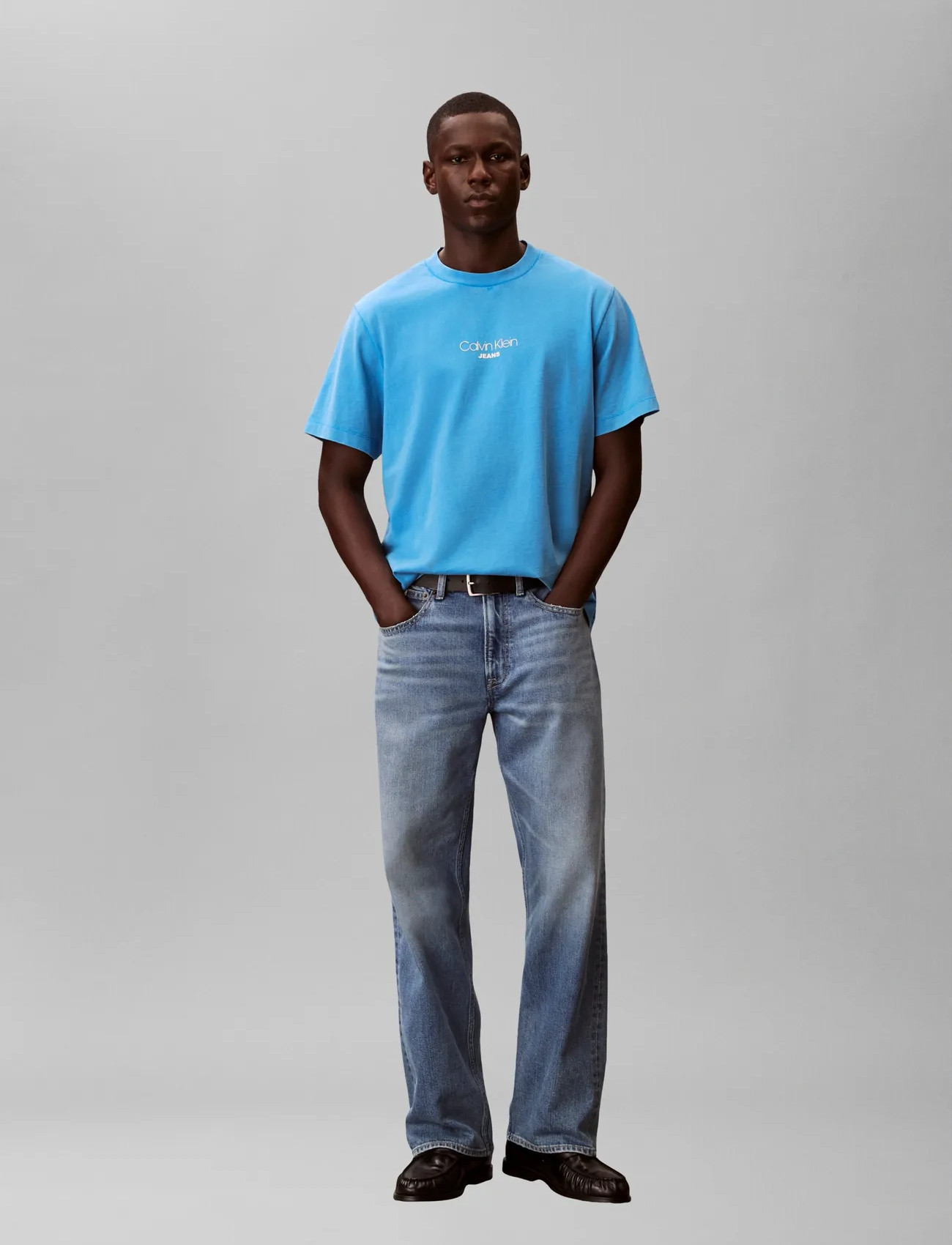 Calvin Klein Jeans Ss 20S Acid Wash Graphic Crewnk, M, Blue, T-Shirts > Kortærmede, Herre
