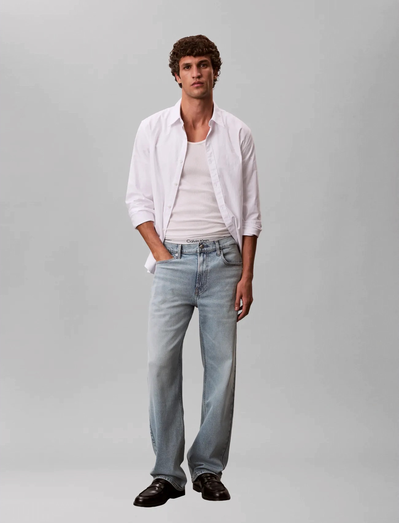 Calvin Klein Jeans 90S Straight Spotlight Jean, 32 x 34, Blue, Jeans > Almindelige, Herre