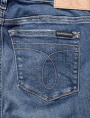 calvin klein jeans ckj 001