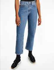 Calvin Klein Jeans - HR STRAIGHT ANKLE - jeans droites - denim light - 0