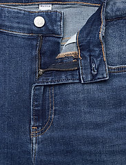 Calvin Klein Jeans - SLIM TAPER - slim jeans - denim medium - 3