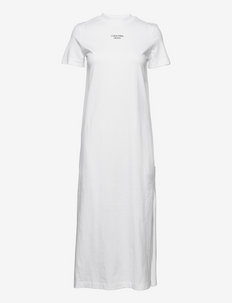 STACKED LOGO T-SHIRT DRESS - robes de soirée - bright white