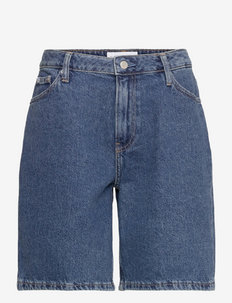 Calvin Klein Shorts | Discover the new styles | Boozt.com