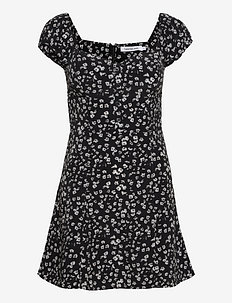 Short Dresses - Shop must-have styles 