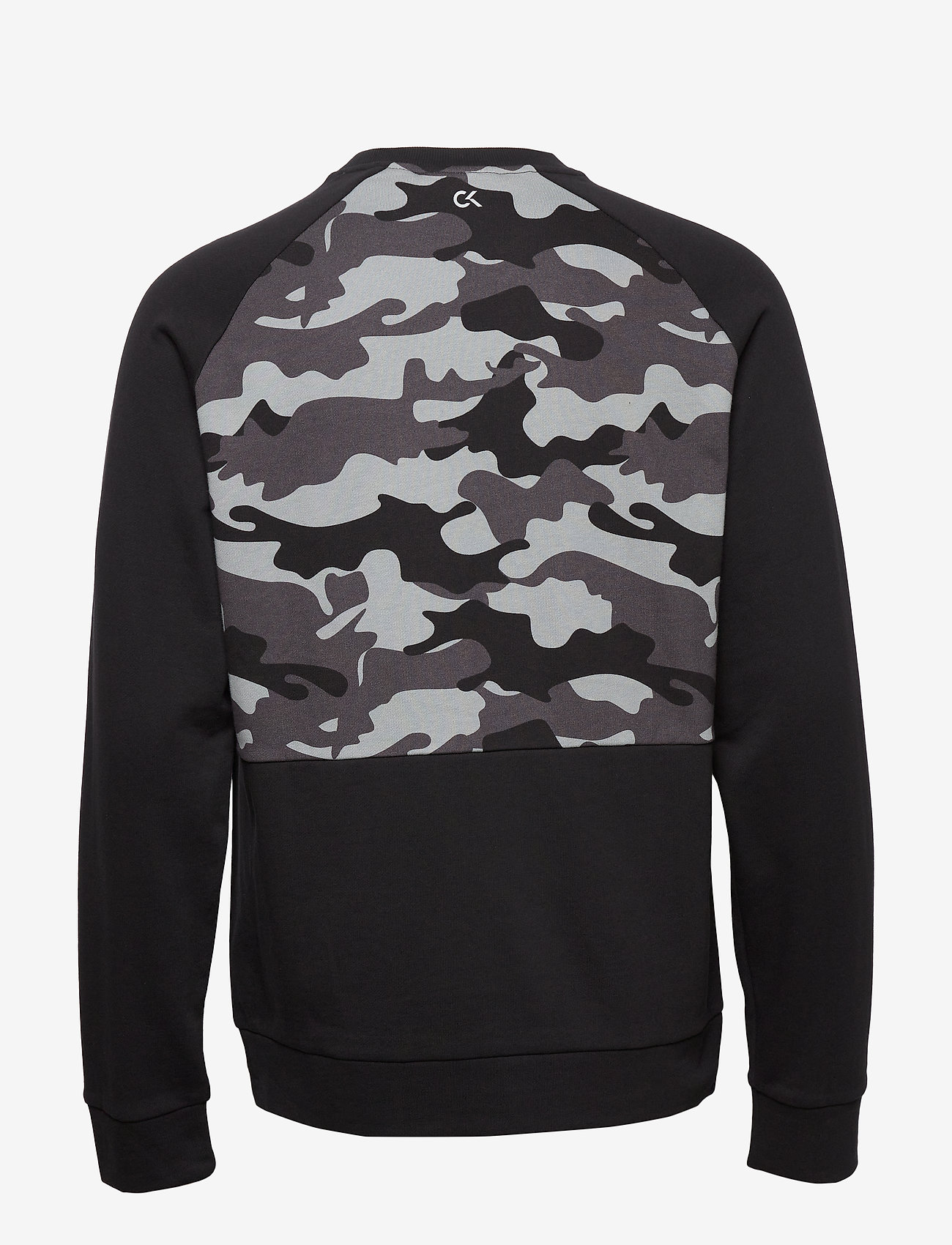 black camo sweater