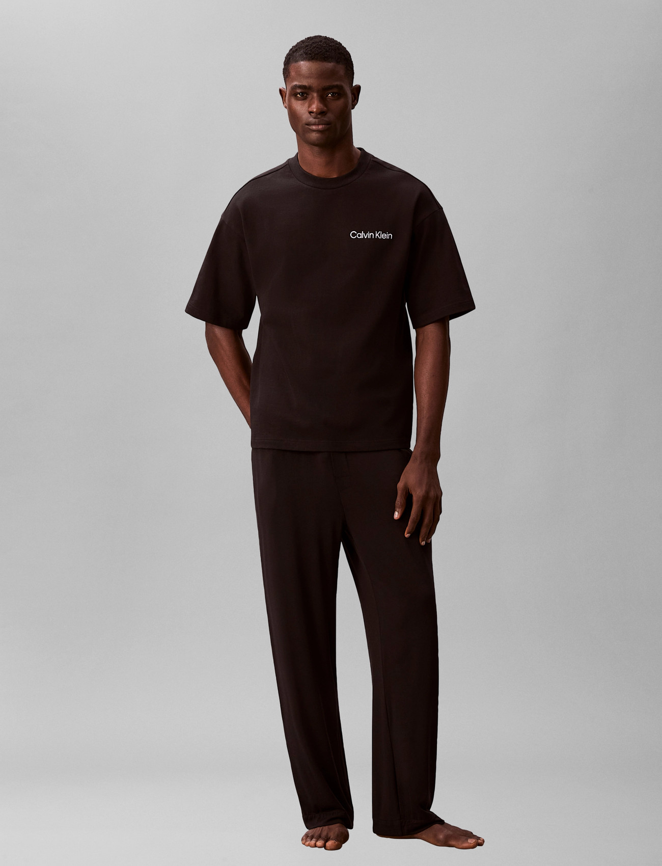 Calvin Klein S/S Crew Neck, S, Black, T-Shirts > Kortærmede, Herre