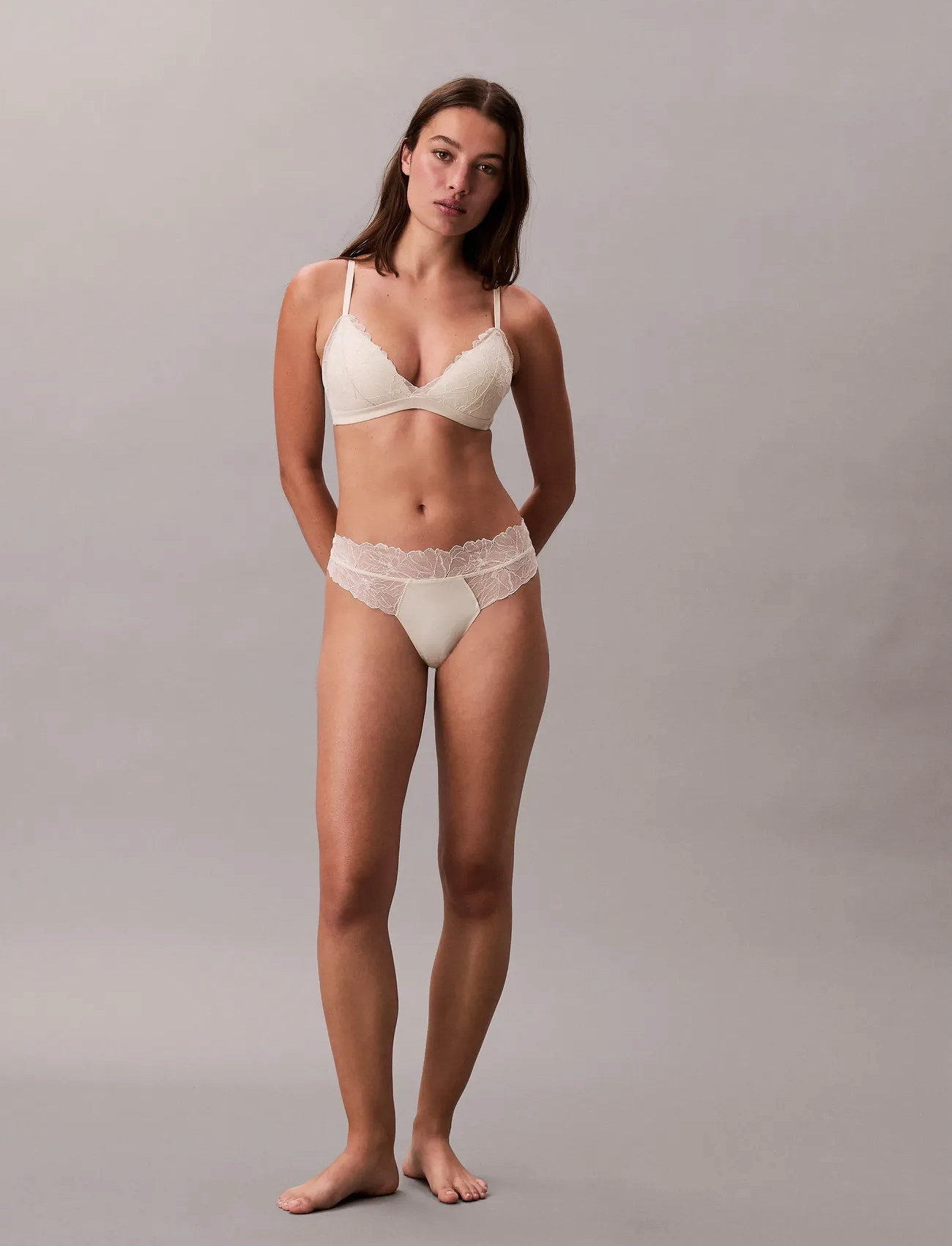 Calvin Klein Thong, L, Cream, Trusser > G-Streng, Dame