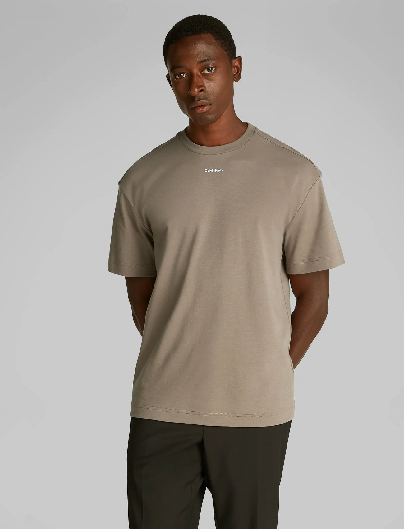 トップス   Compact CK embroidery T 4.jpg