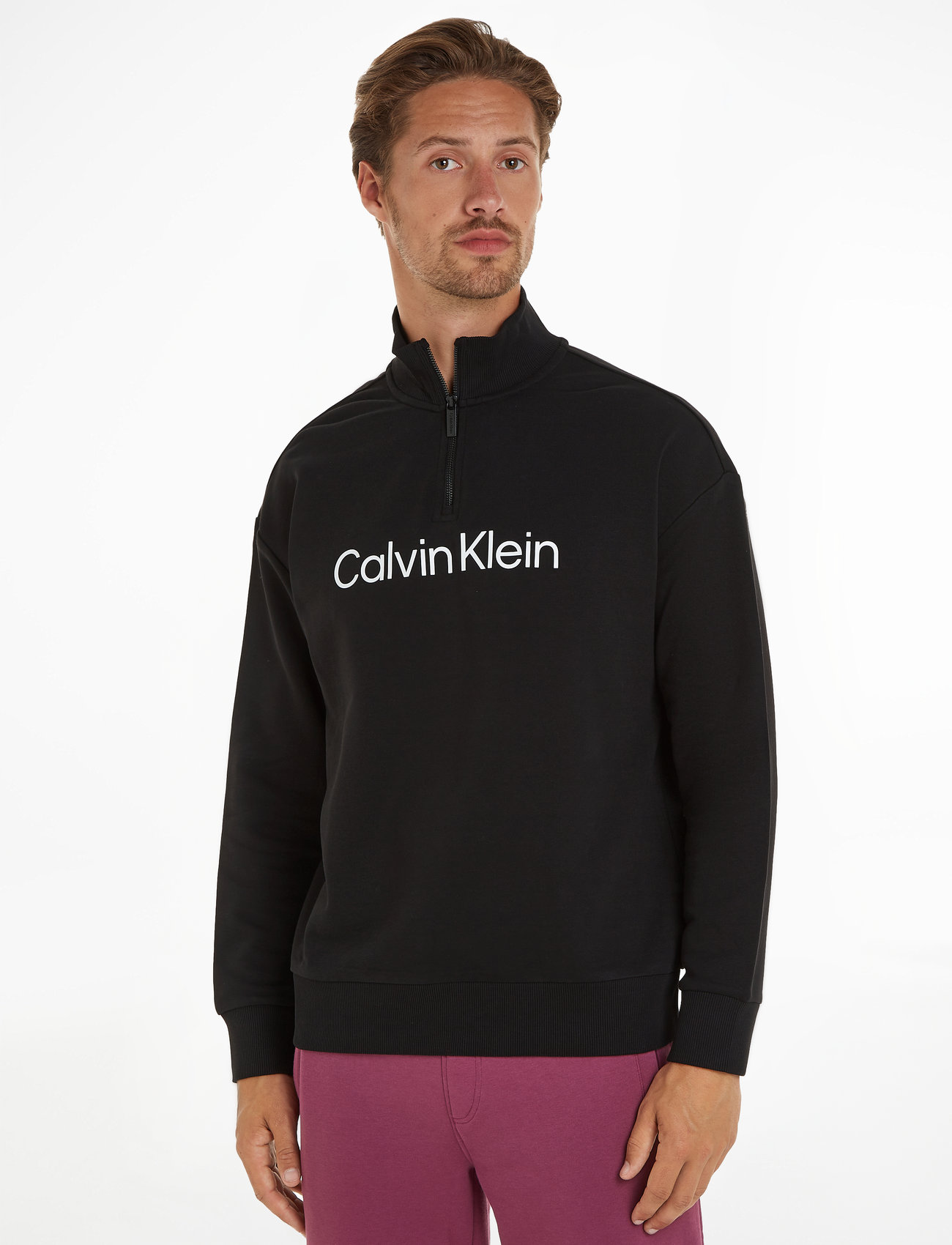 Calvin klein clearance logo sweatshirt black