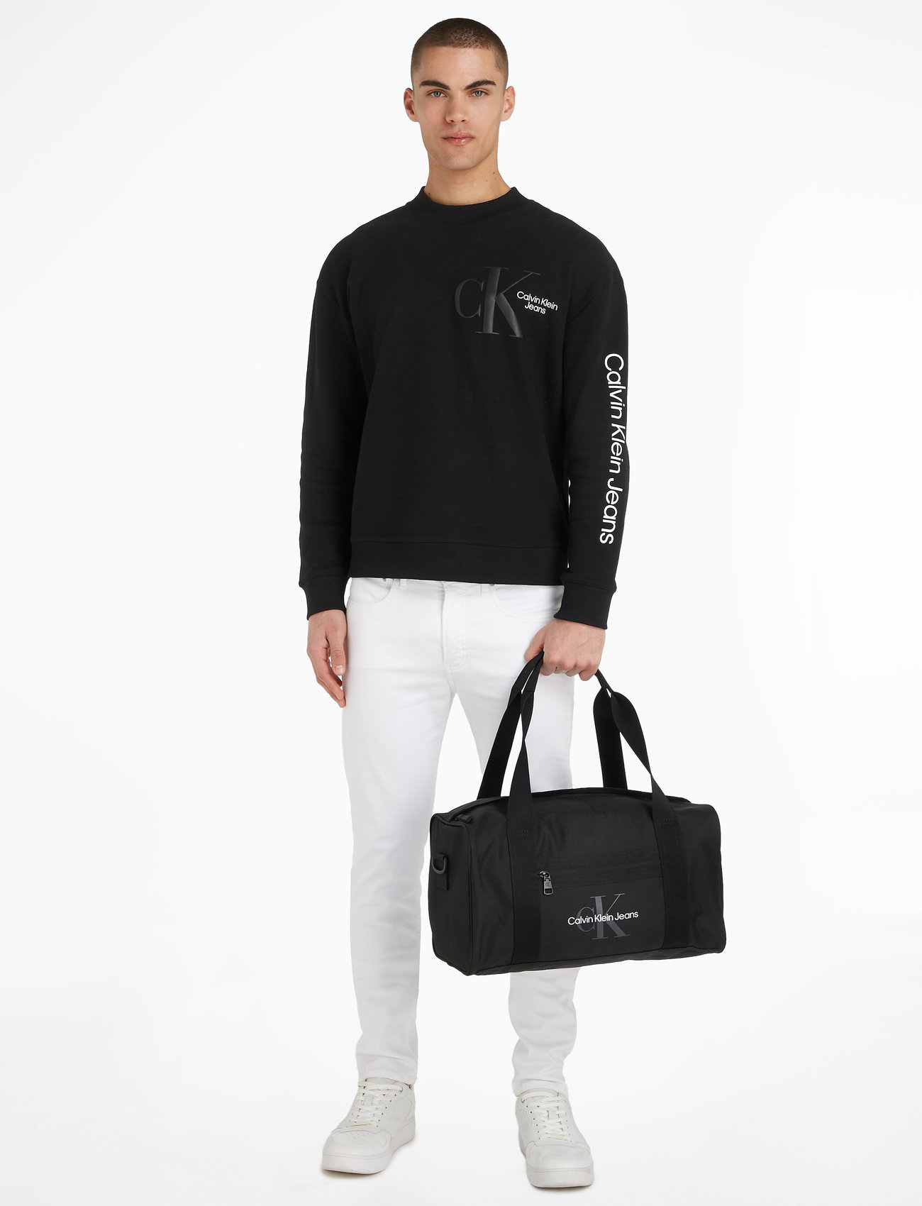 Calvin Klein Jeans SPORT ESSENTIALS DUFFLE43 M Black - Fast delivery
