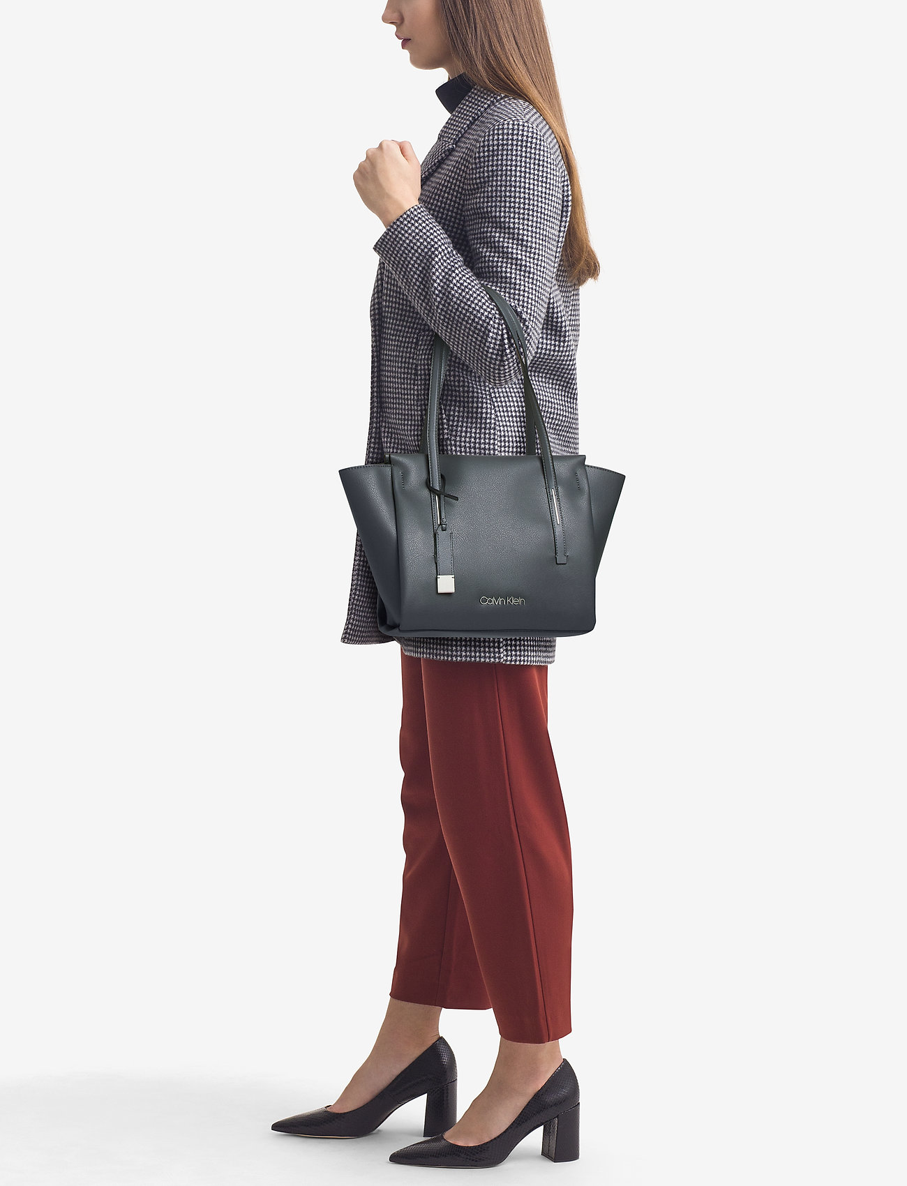calvin klein frame shopper