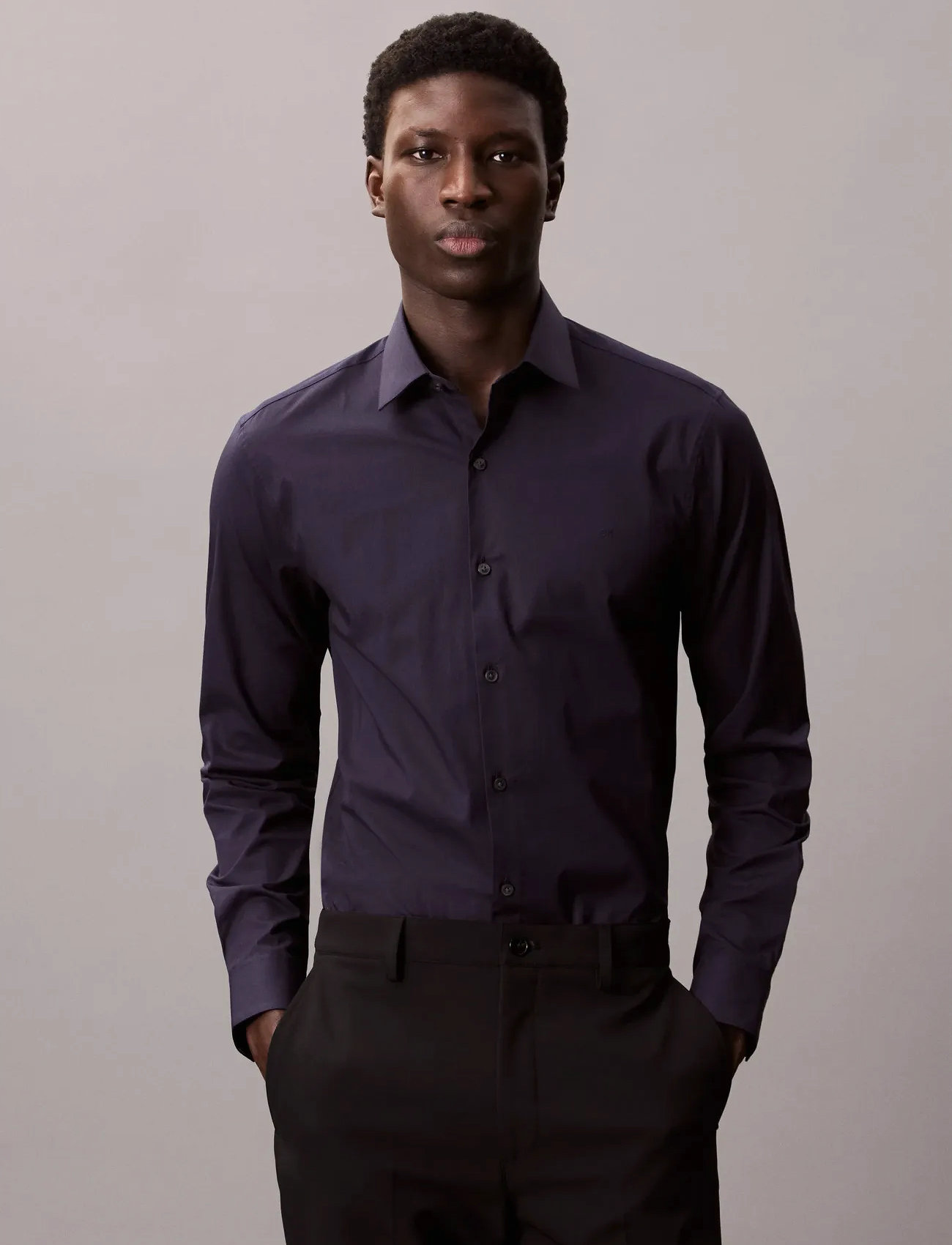 Calvin Klein Slim Esntl Poplin Nos Str Sld, 43, Navy, Skjorter > Business Shirts, Herre