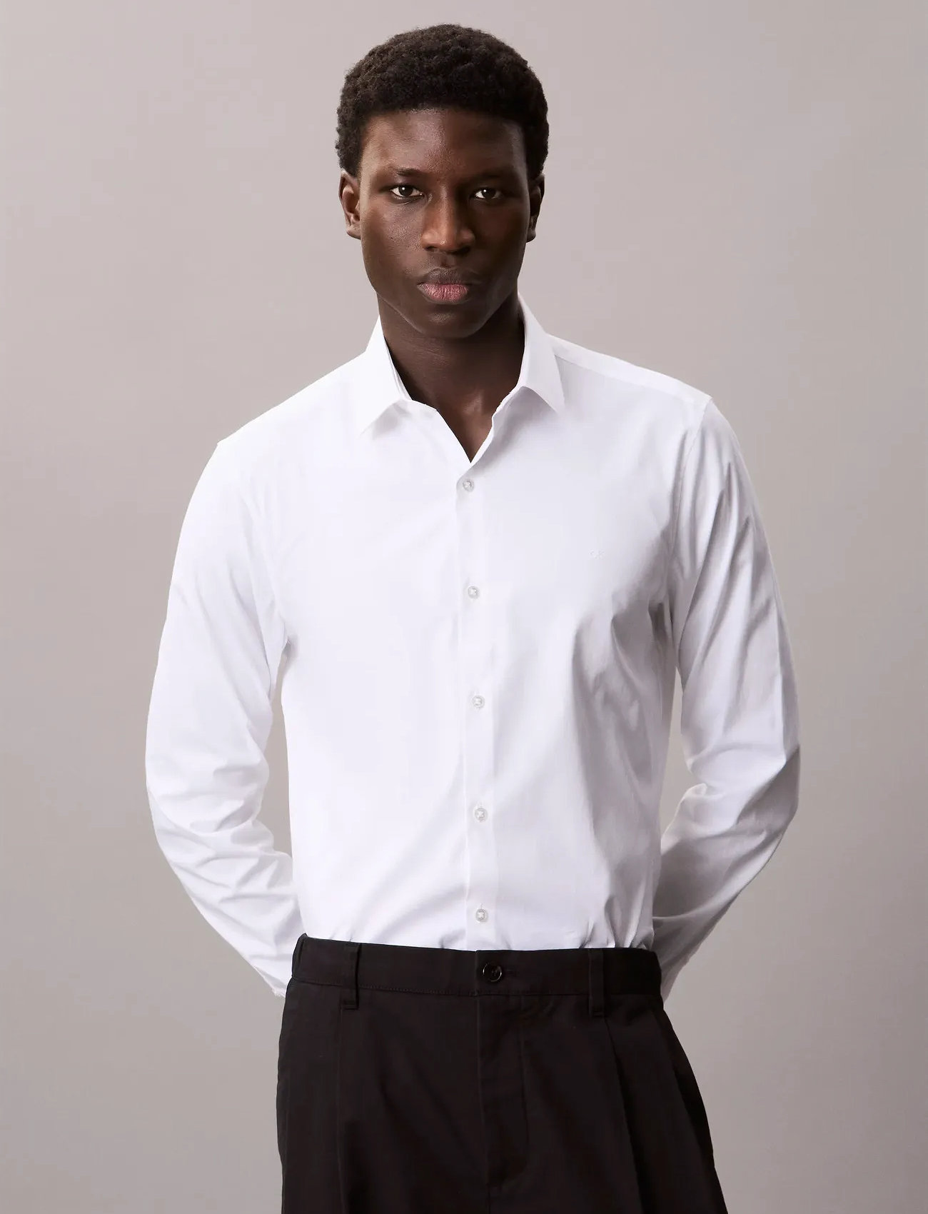 Calvin Klein Slim Esntl Poplin Nos Str Sld, 37, White, Skjorter > Business Shirts, Herre