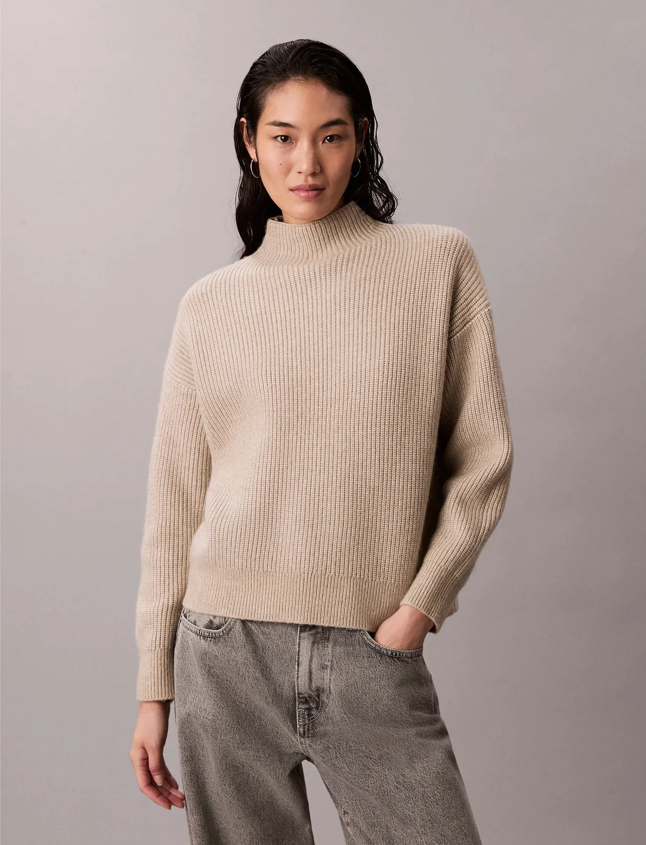 Calvin Klein Woolen Stitch T-Neck, L, Beige, Strik > Trøjer, Dame
