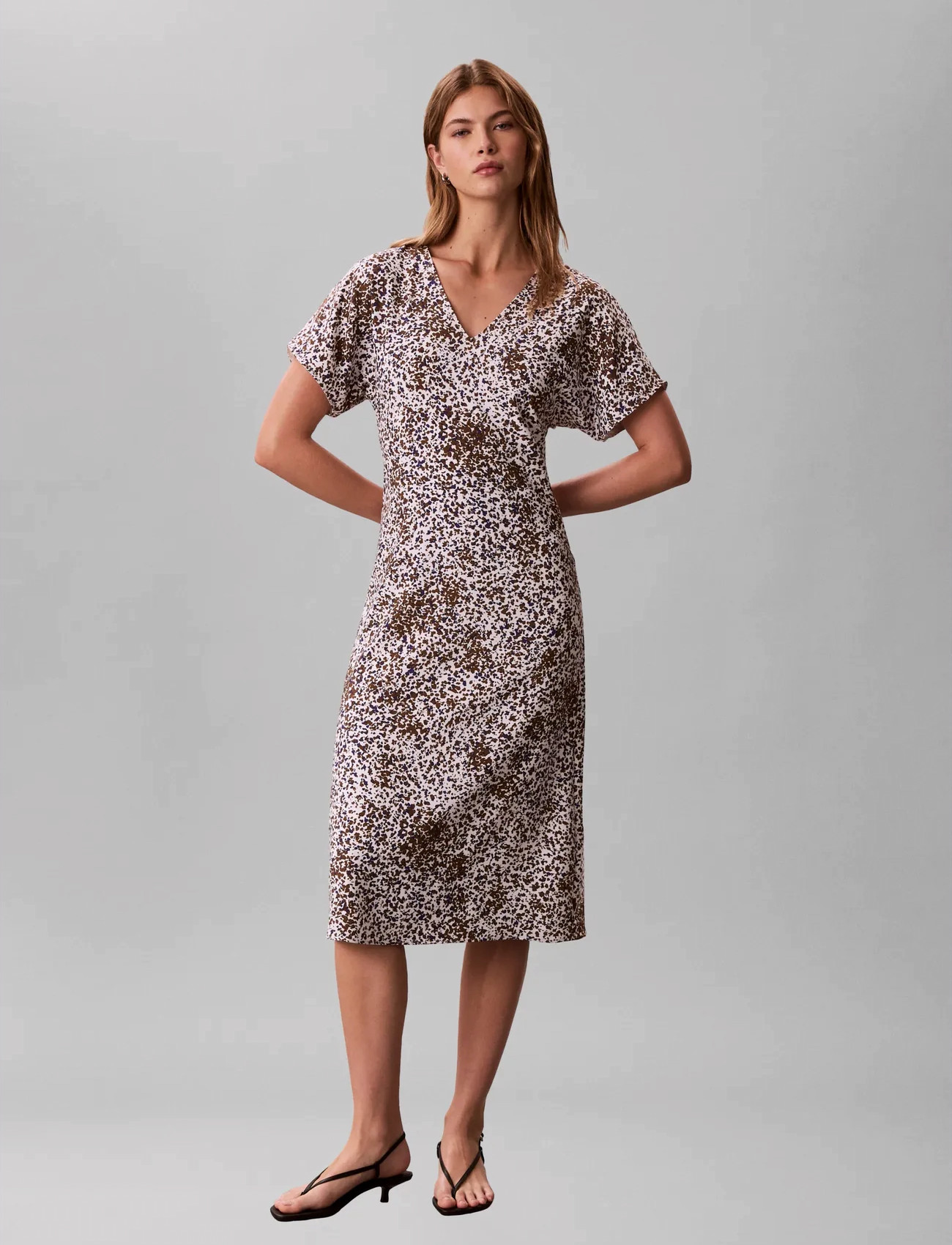 Calvin Klein Printed Crepe V Neck Ss Midi Dre, XL, Multi/patterned, Kjoler > Knælange Og Midi, Dame